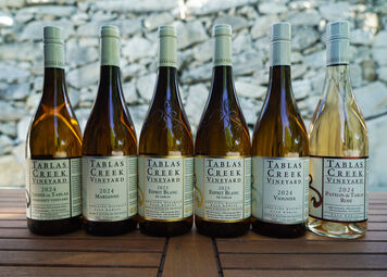 White Wine Selection VINsider Wine Club Bottle